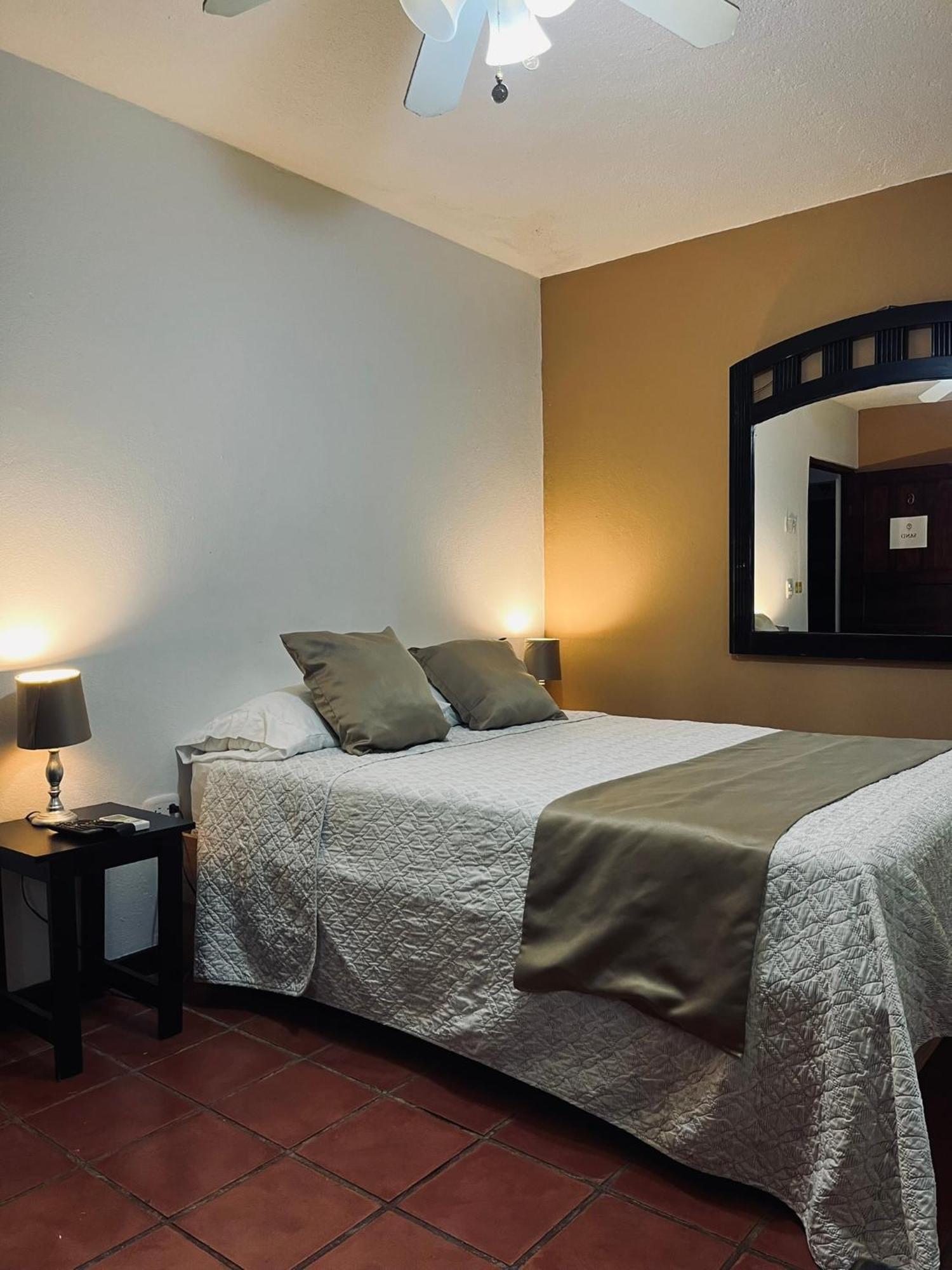 Siwo Art Guesthouse Playa Ocotal 외부 사진